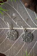 Oorbellen Vikingknoop, verzilverd brons