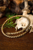 Viking bovenarmband met wolvenkoppen, brons