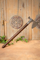 hache de guerre du 13ème siècle avec lame de marteau, Bible de Maciejowski, semi-affûté