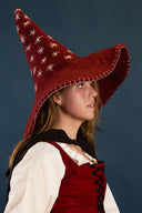 Heksenhoed met sterren, rood, wolvilt