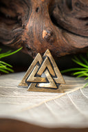 Valknut amuleto, bronzo