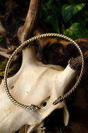 Viking torque Hugin och Munin, brons