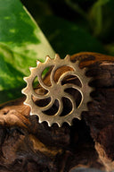 Römische Scheibenfibel Sonnenrad, Bronze