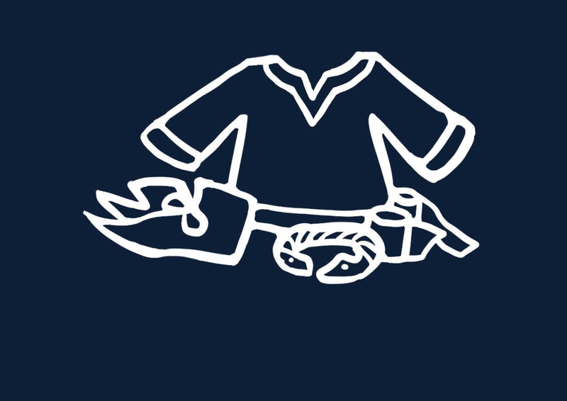 Maak een SEO titel van 60 karakters en een seo omschrijving van 160 karakters van deze blogtekst.  Een tekening van een tuniek, een paar schoenen, sieraden en een tasje.