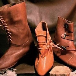 Schoenen voor historisch reenactment en LARP
