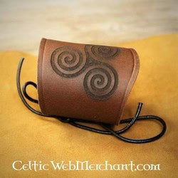 Leren armband met Keltische triskelion