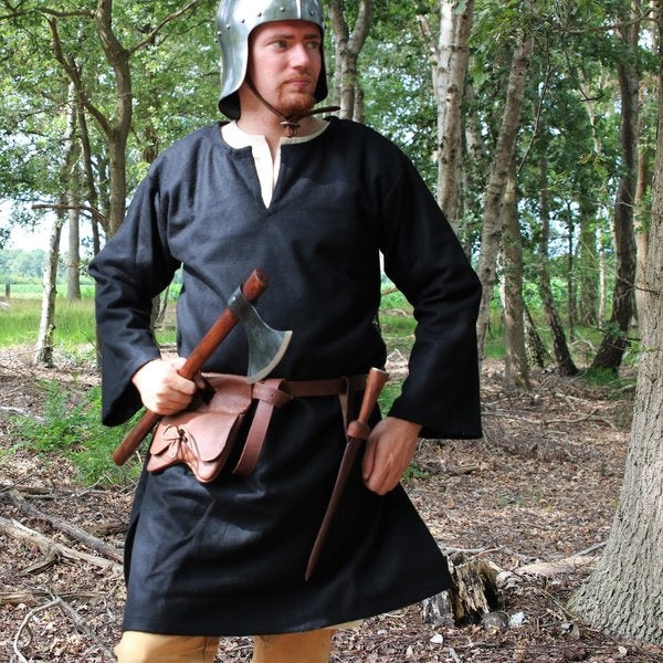 Middeleeuwse hemden en tunieken