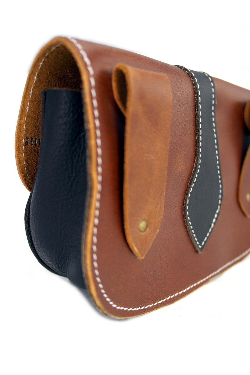 Tas Beocca met houten knoop