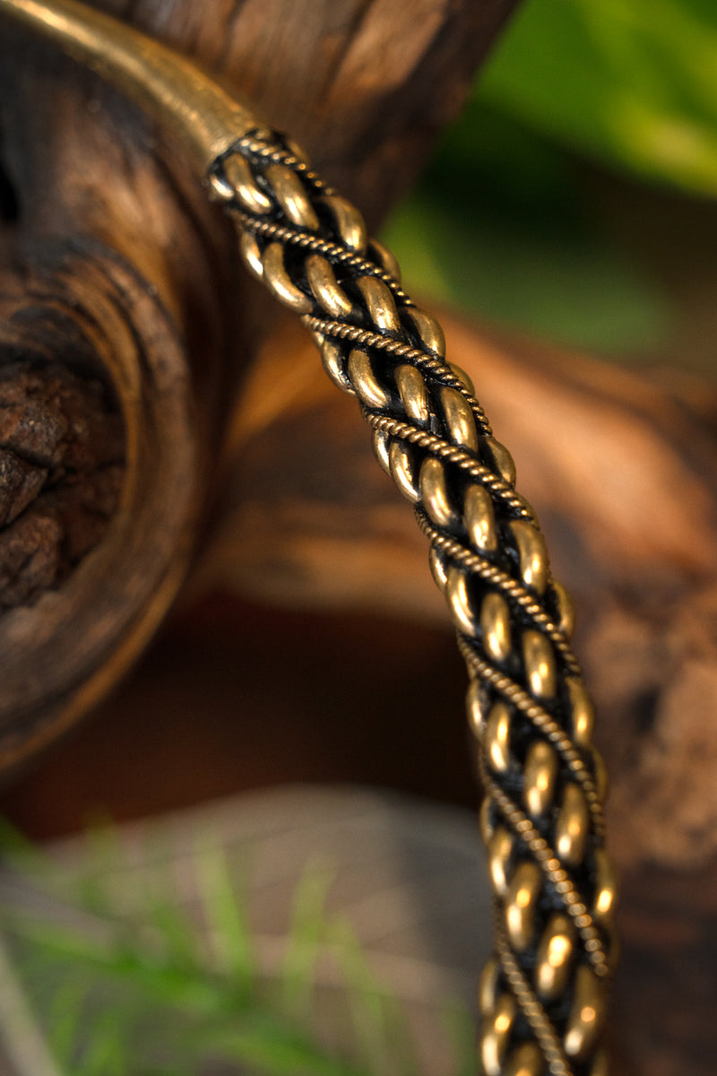 Vikingo torque Suecia, bronce 