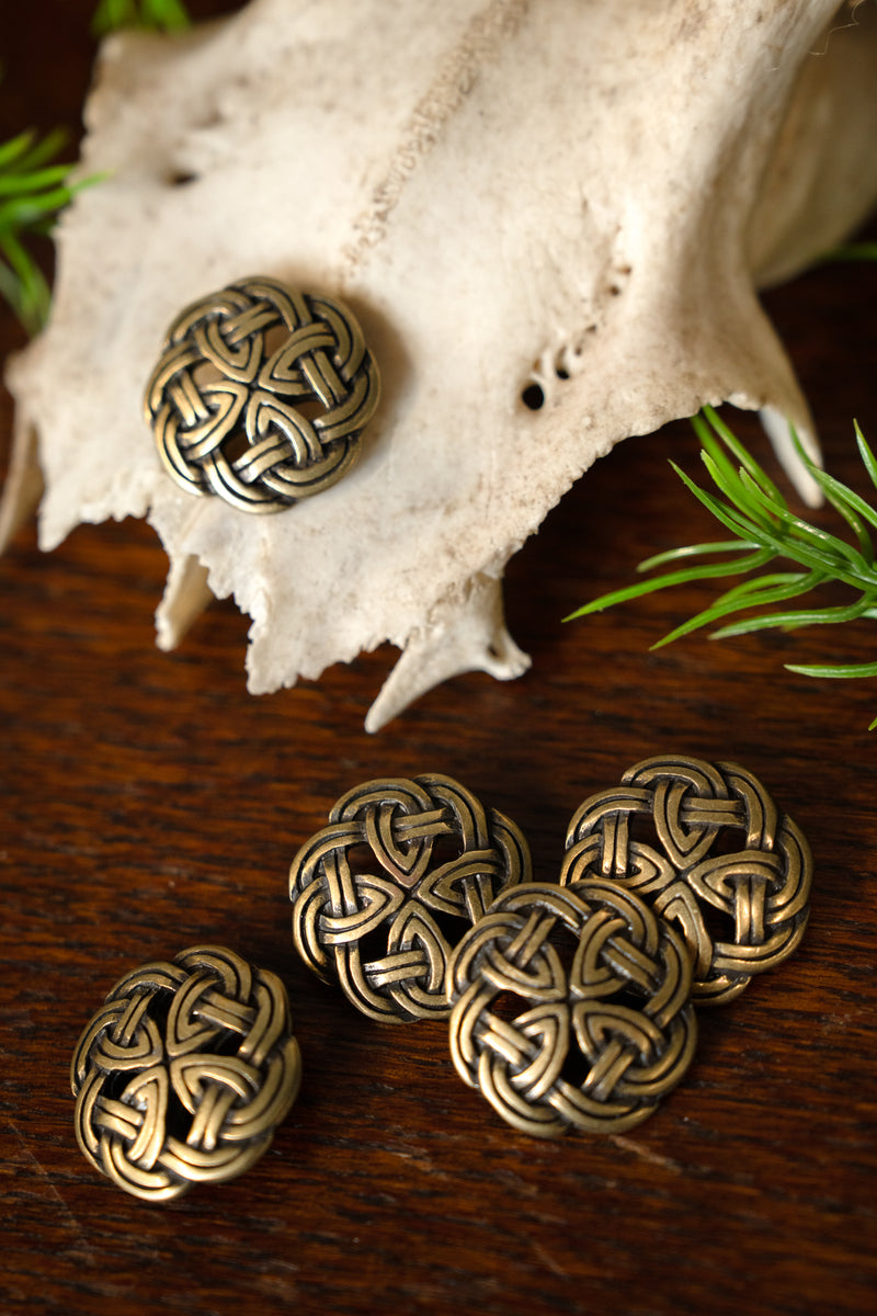 Nudos celtas Tara, juego de cinco piezas, latón 