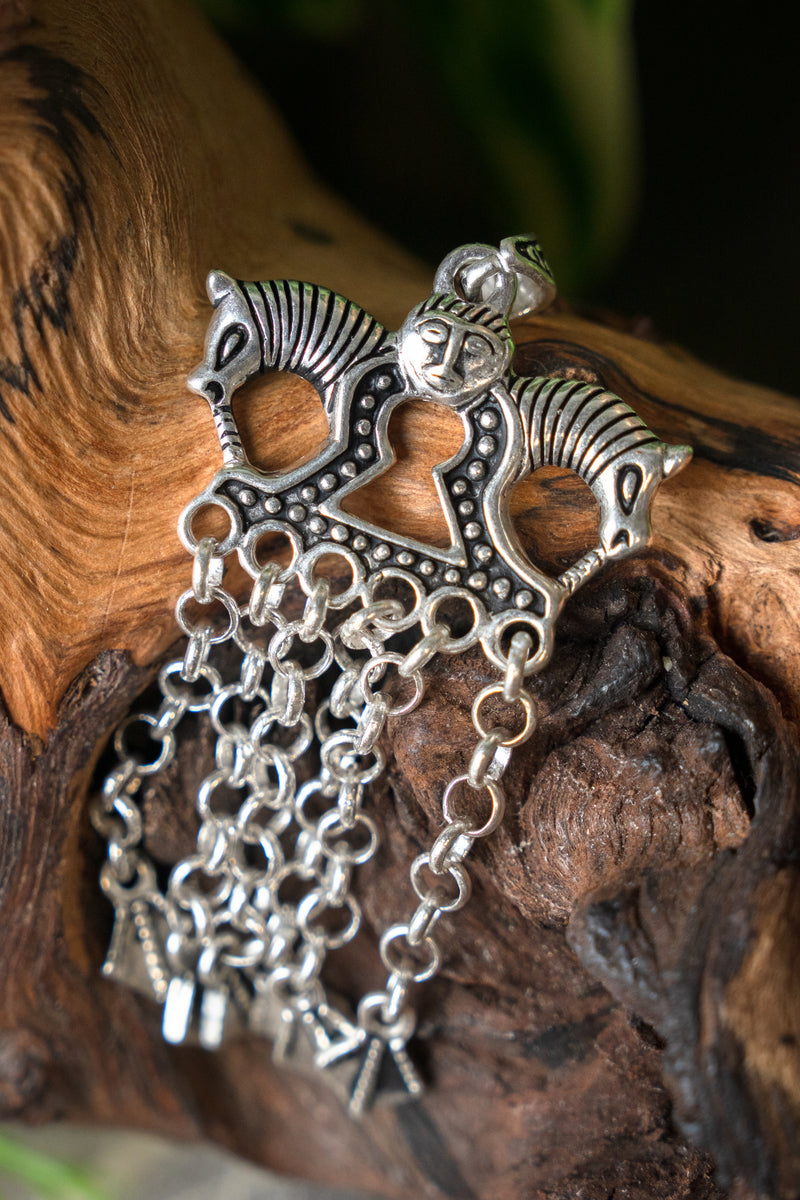 Viking paardensieraad Staraja Ladoga, verzilverd brons