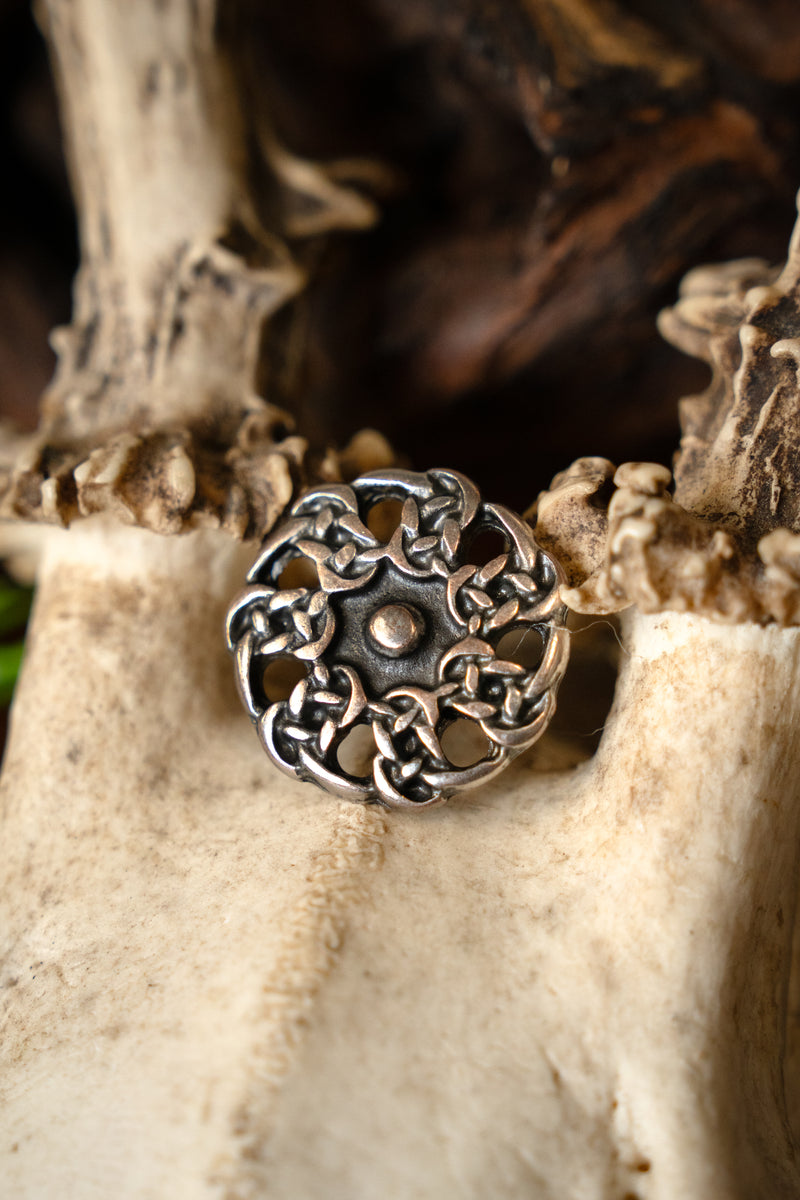 Frühe mittelalterliche Knöpfe, Set von fünf Teilen, Silberversprechen