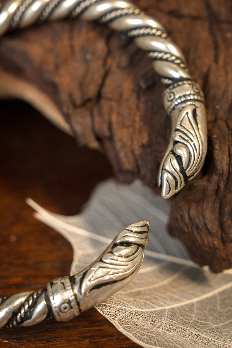 Viking brazalete de cuervo, bronce plateado 