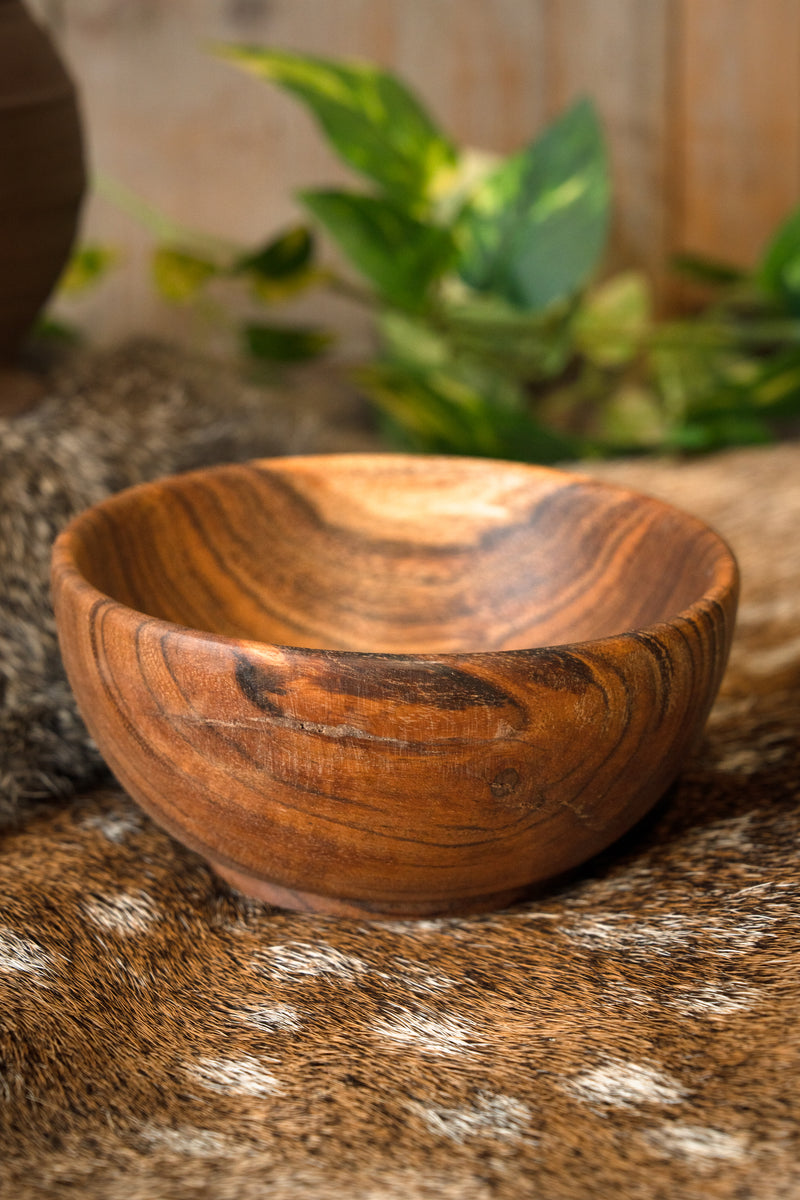 Ciotola in legno medievale M 