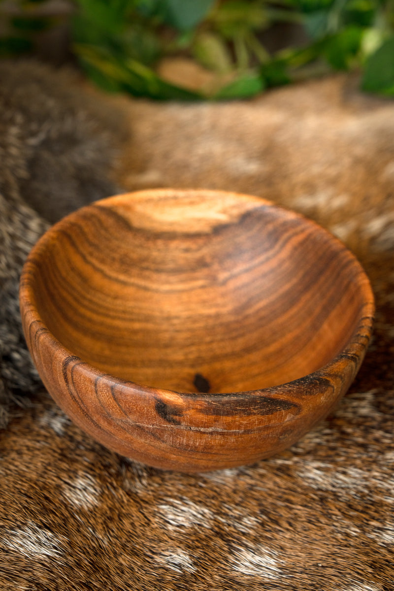 Ciotola in legno medievale M 