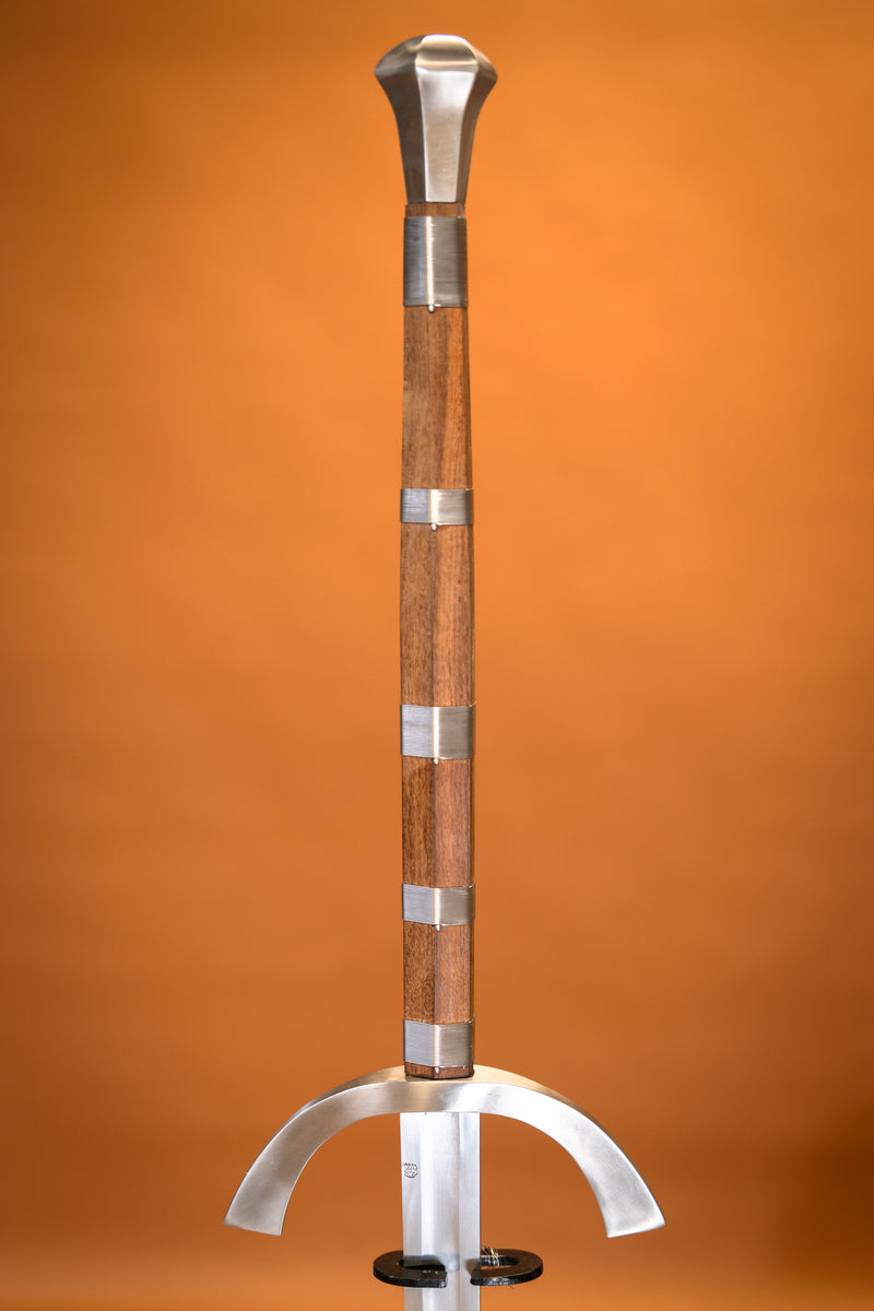 Tweehander Oakeshott type XVIIIe, semi-scherp