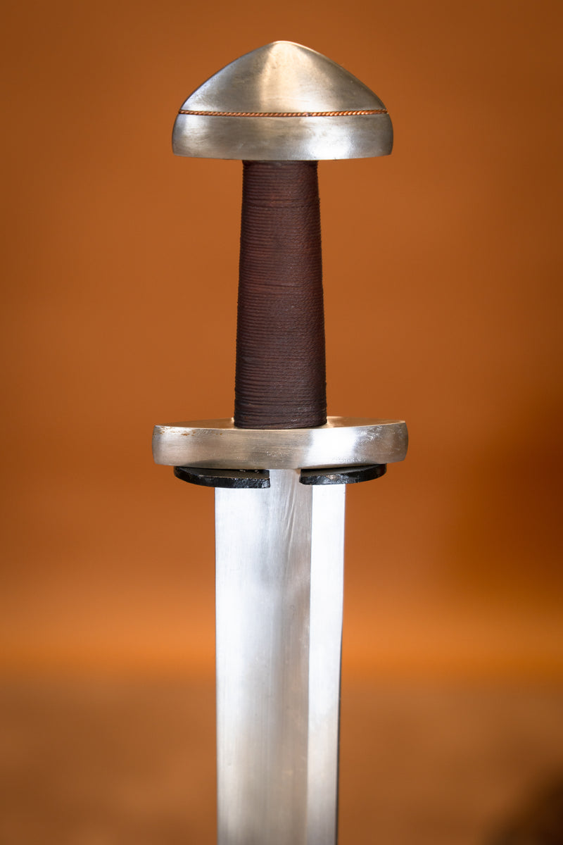 Viking zwaard type H, enkelsnijdende kling, semi-scherp