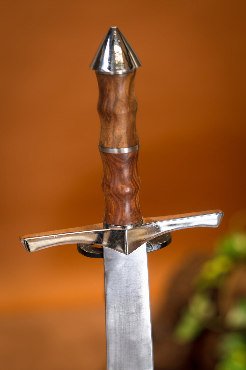 Scimitar Saladin, sharp