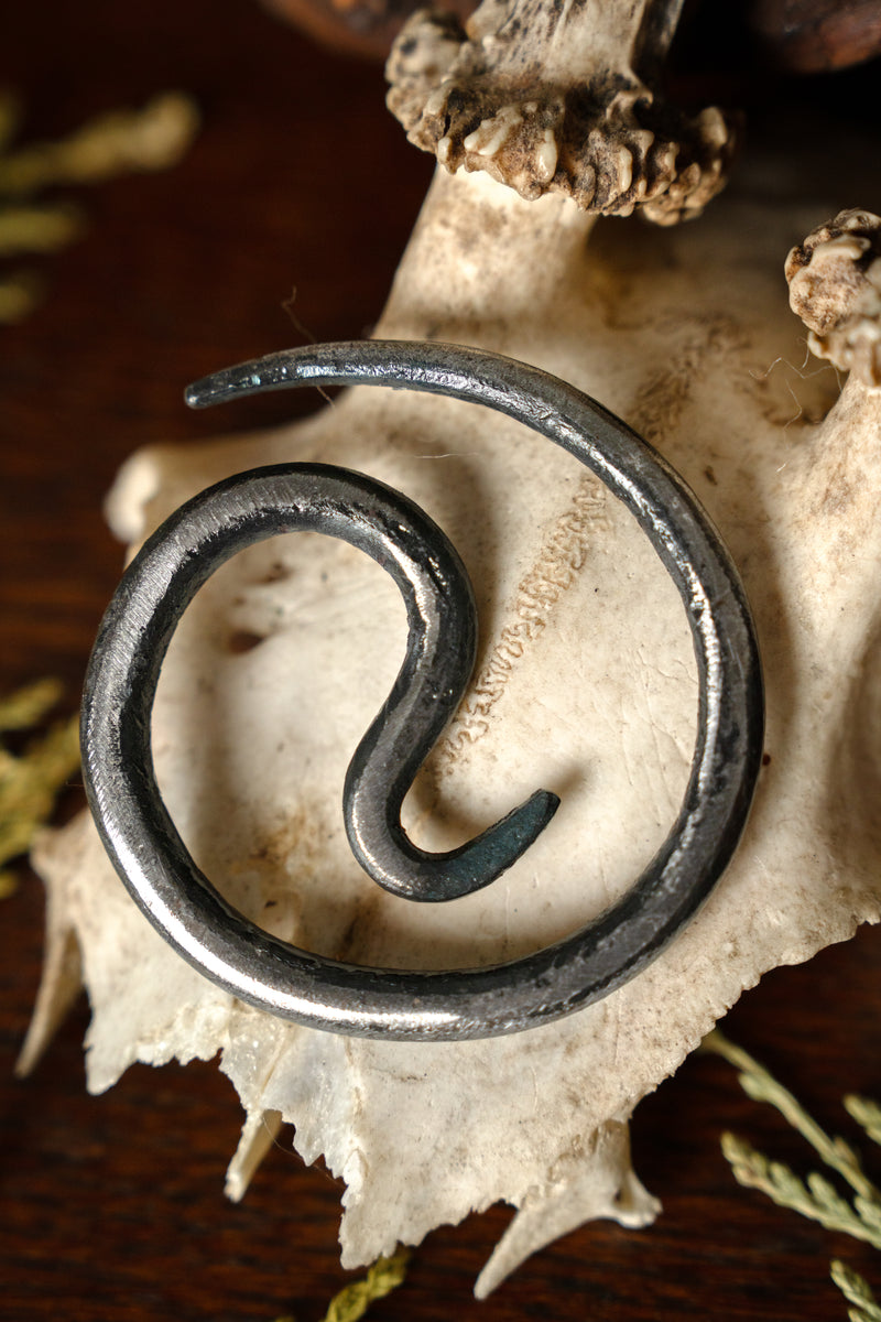 Spiraal broche Lukka, staal