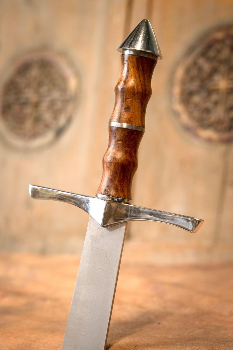 Scimitar Saladin, sharp