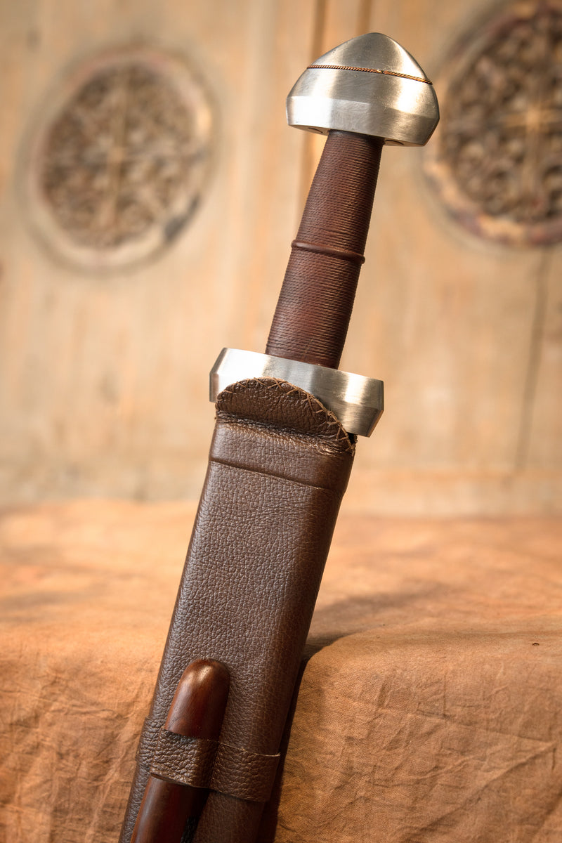 Espada vikinga tipo H, semi-afilado 