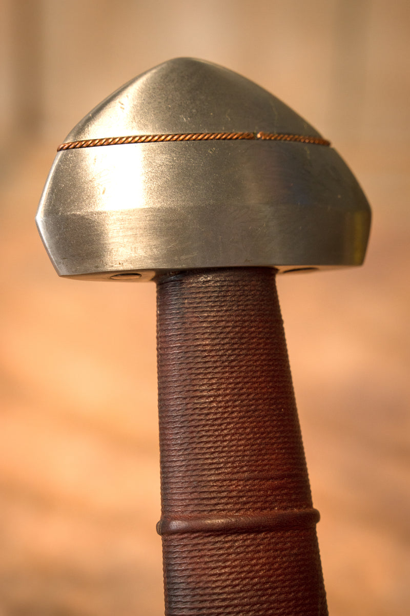 Espada vikinga tipo H, semi-afilado 