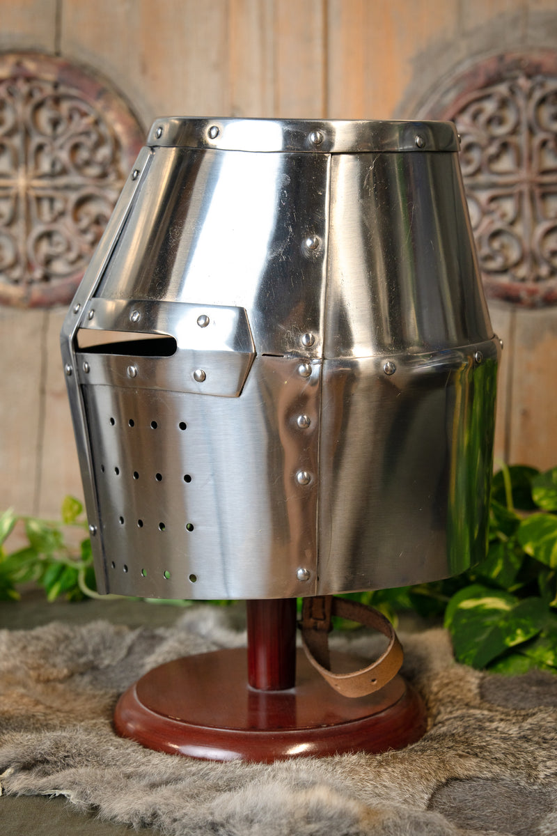 Grote helm Manesse codex, 1.6 mm