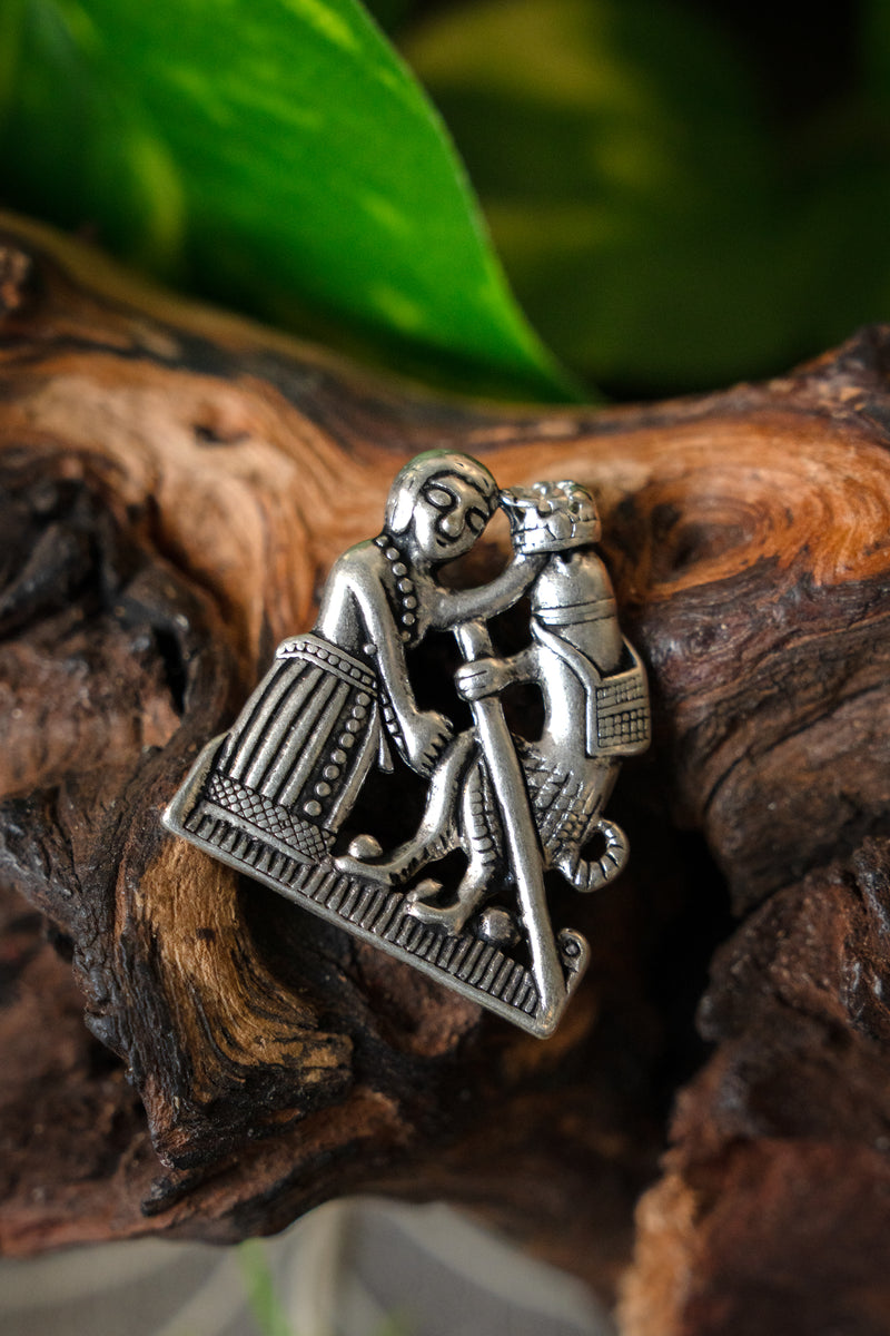 Pelgrimsbadge fallus kroning, verzilverd brons