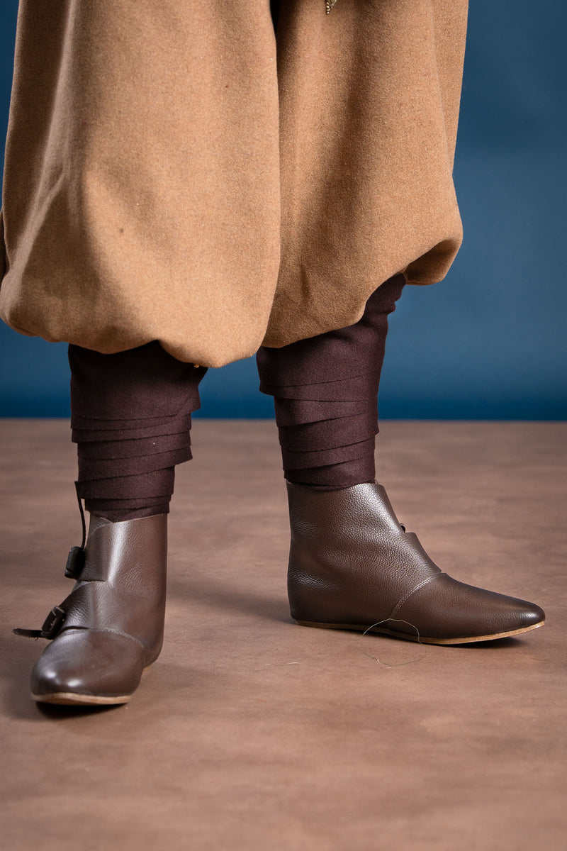 Beenwindsels Hredulf, wolmix, bruin