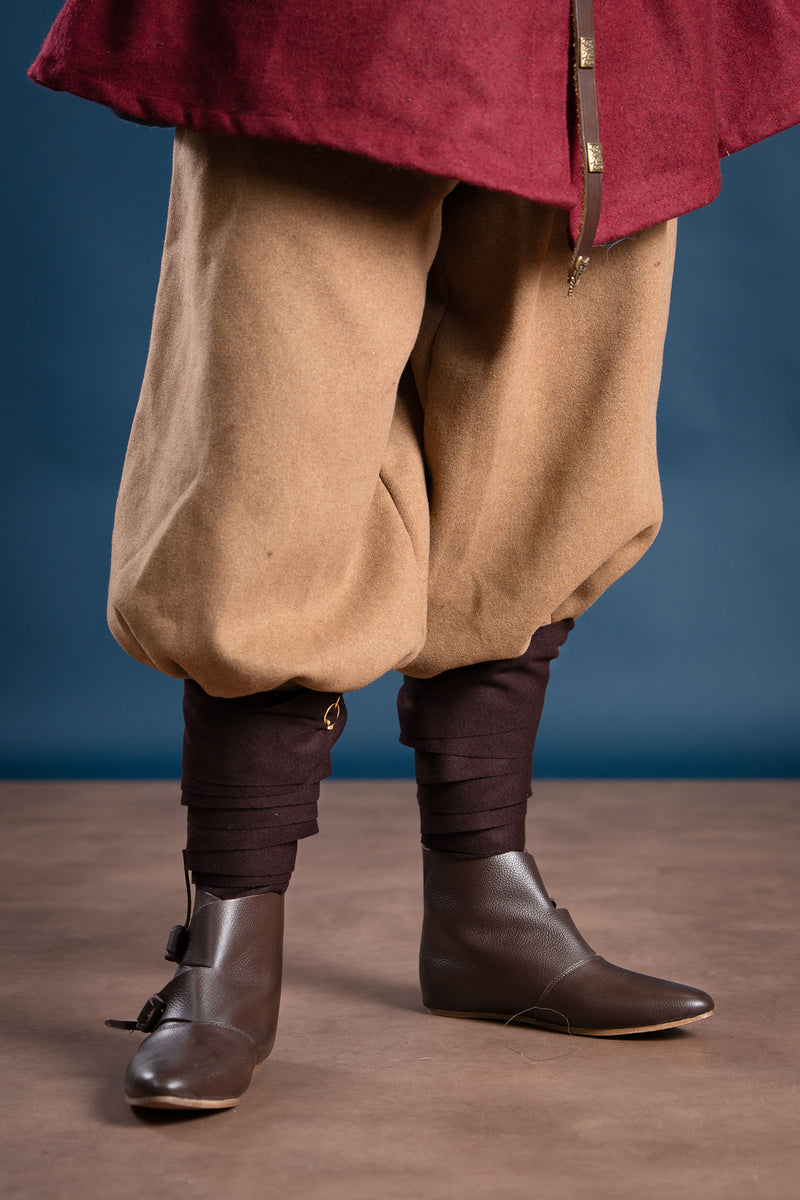 Beenwindsels Hredulf, wolmix, bruin