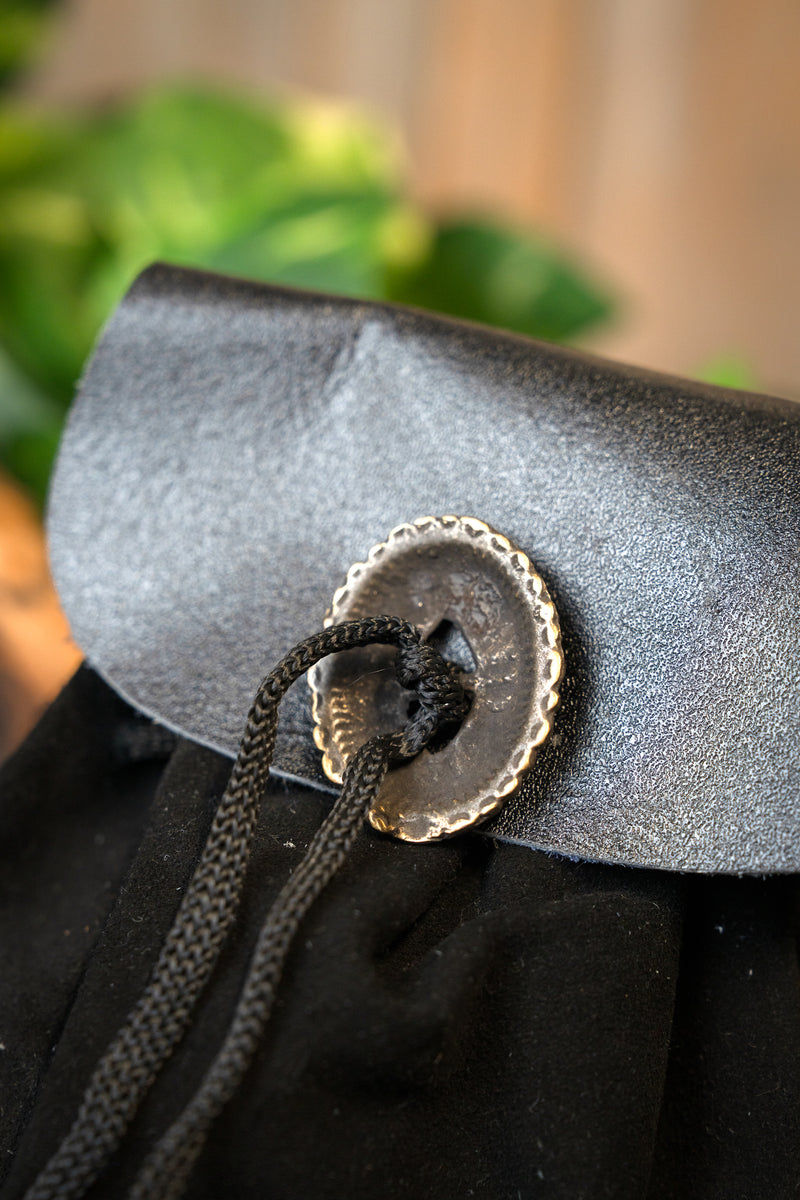 Middeleeuwse geldbeurs zwart