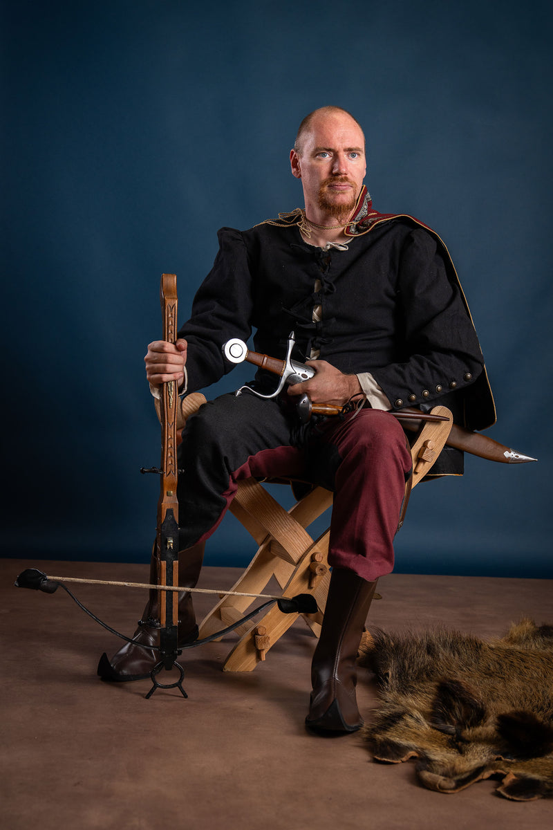 Poulaines, middeleeuws, bruin