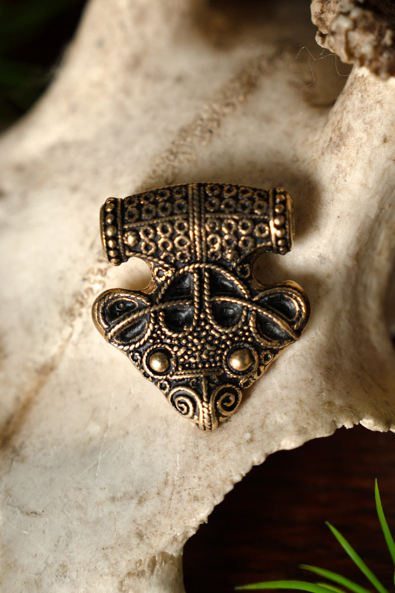 Luxury Thor’s hammer amulet Sigtuna, bronze