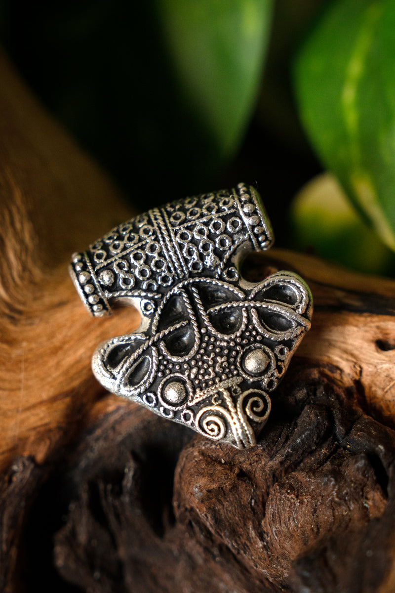 Luksusowy amulet Thorshamer Sigtuna, brąz srebrzony 