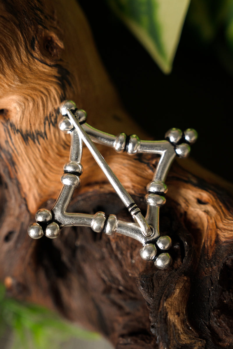 Medieval broche Bamberg, bronce plateado 