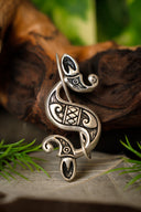 Fibule de hippocampe celtique-romaine, bronze argenté 