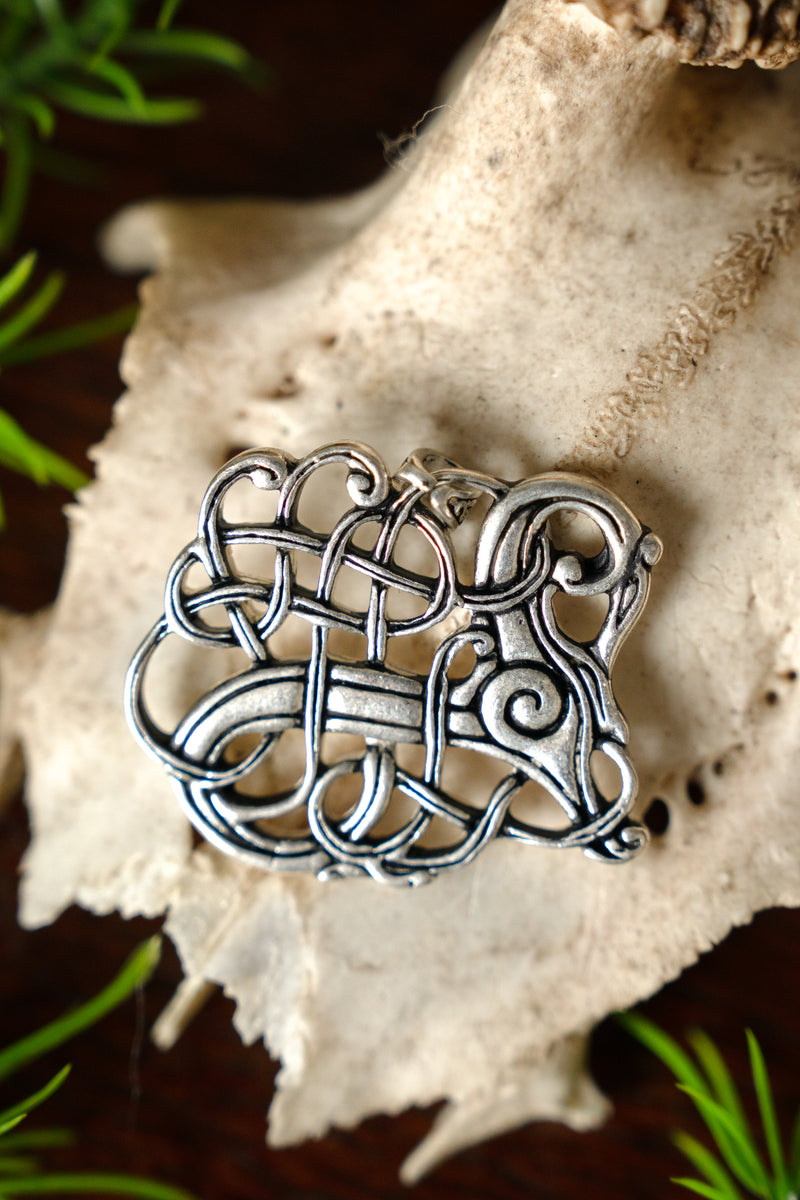 Vikingsieraad Lindholm Hoeje, verzilverd brons