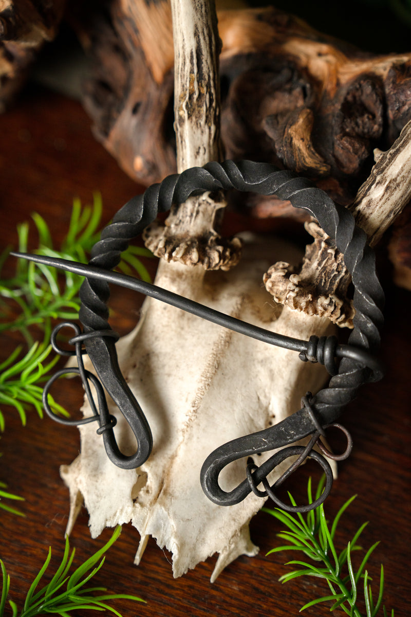 Luxe ringbroche, ijzer