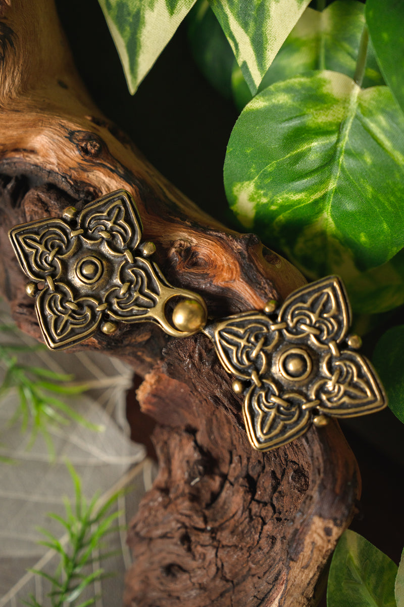 Rusvik Kaftan sluiting, brons