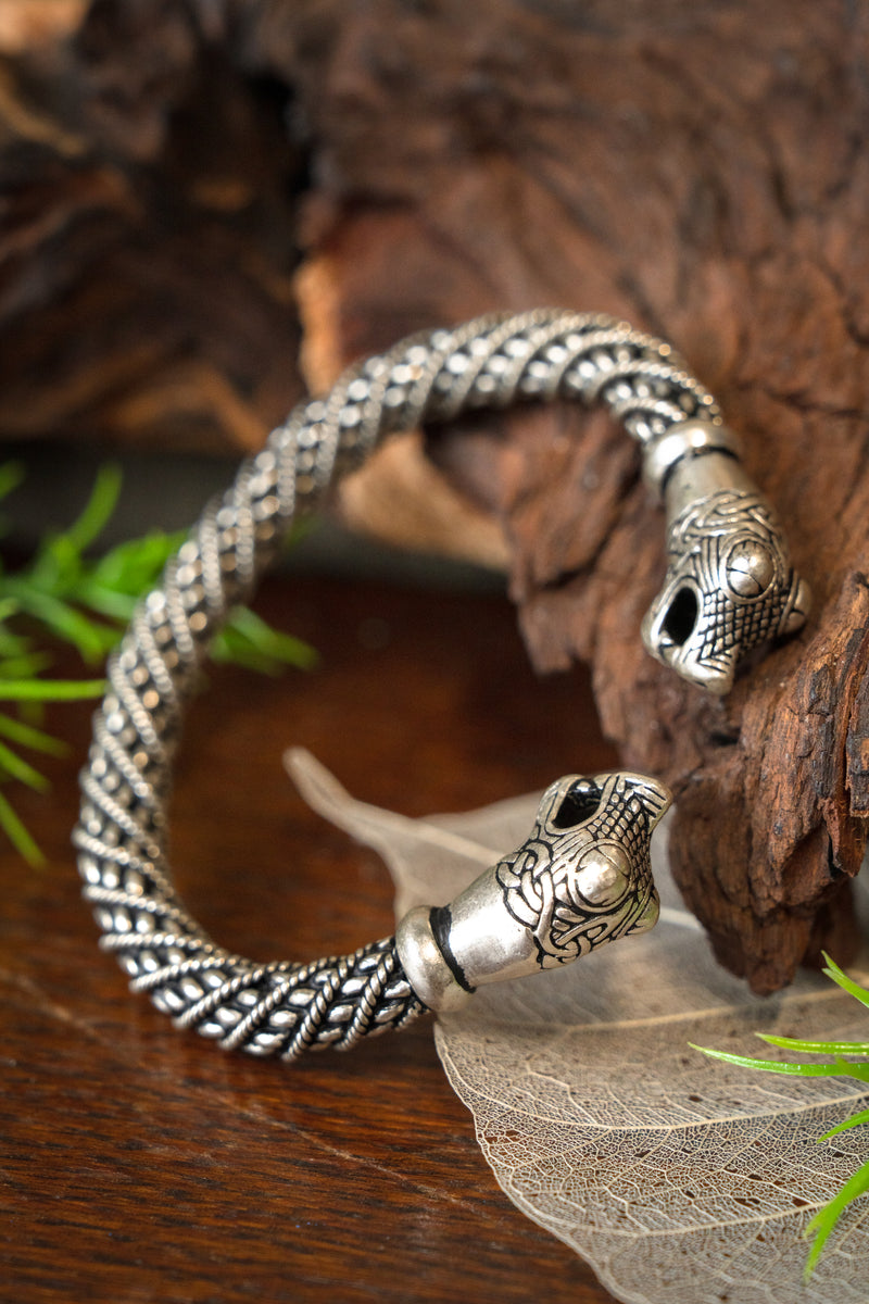 Oseberg Vikingarmband L, verzilverd brons