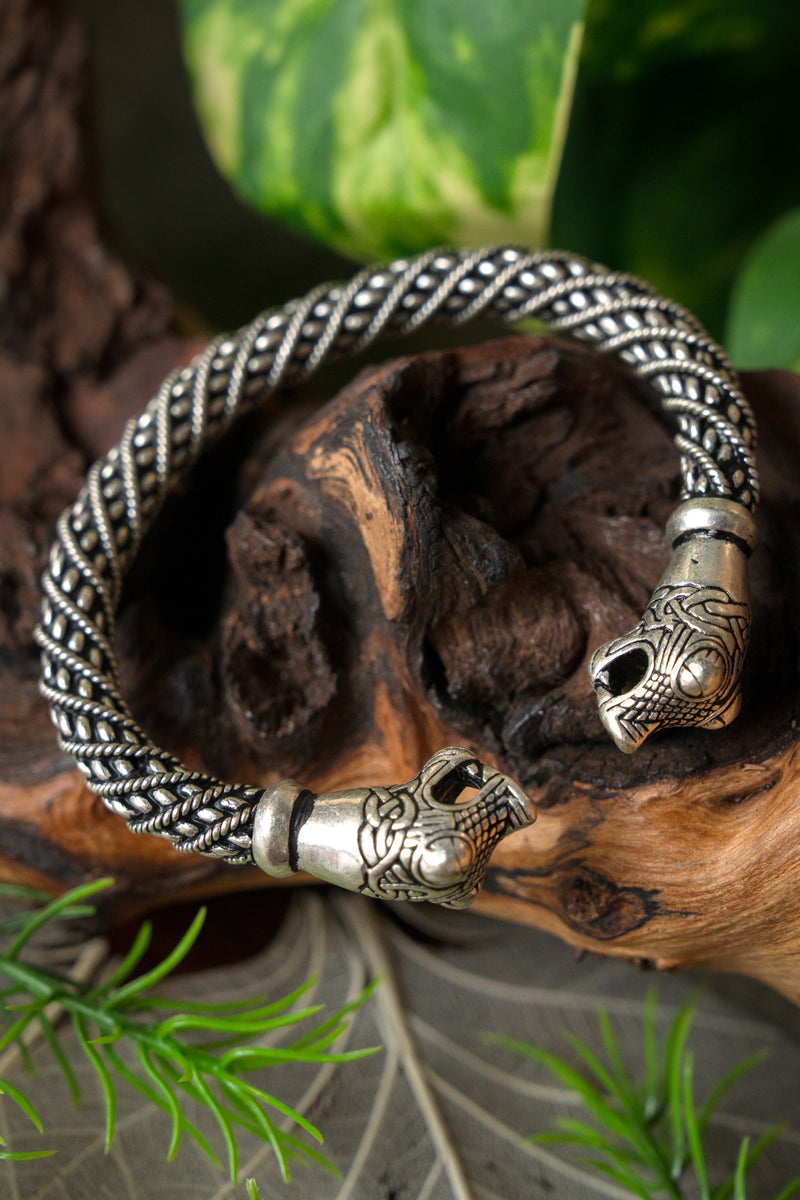 Oseberg Vikingarmbånd L, forsølvet bronze 