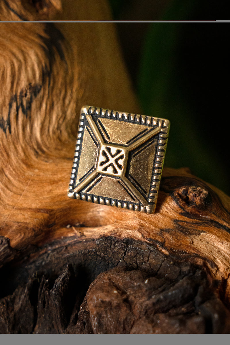 Piramida z XIV -wiecznym paskiem