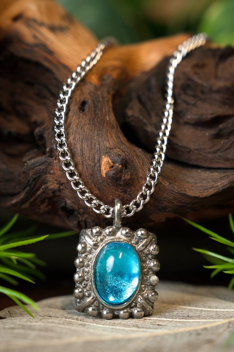 Naszyjnik Tudorów Elżbieta I, niebieski kamień szlachetny, brąz srebrzony 