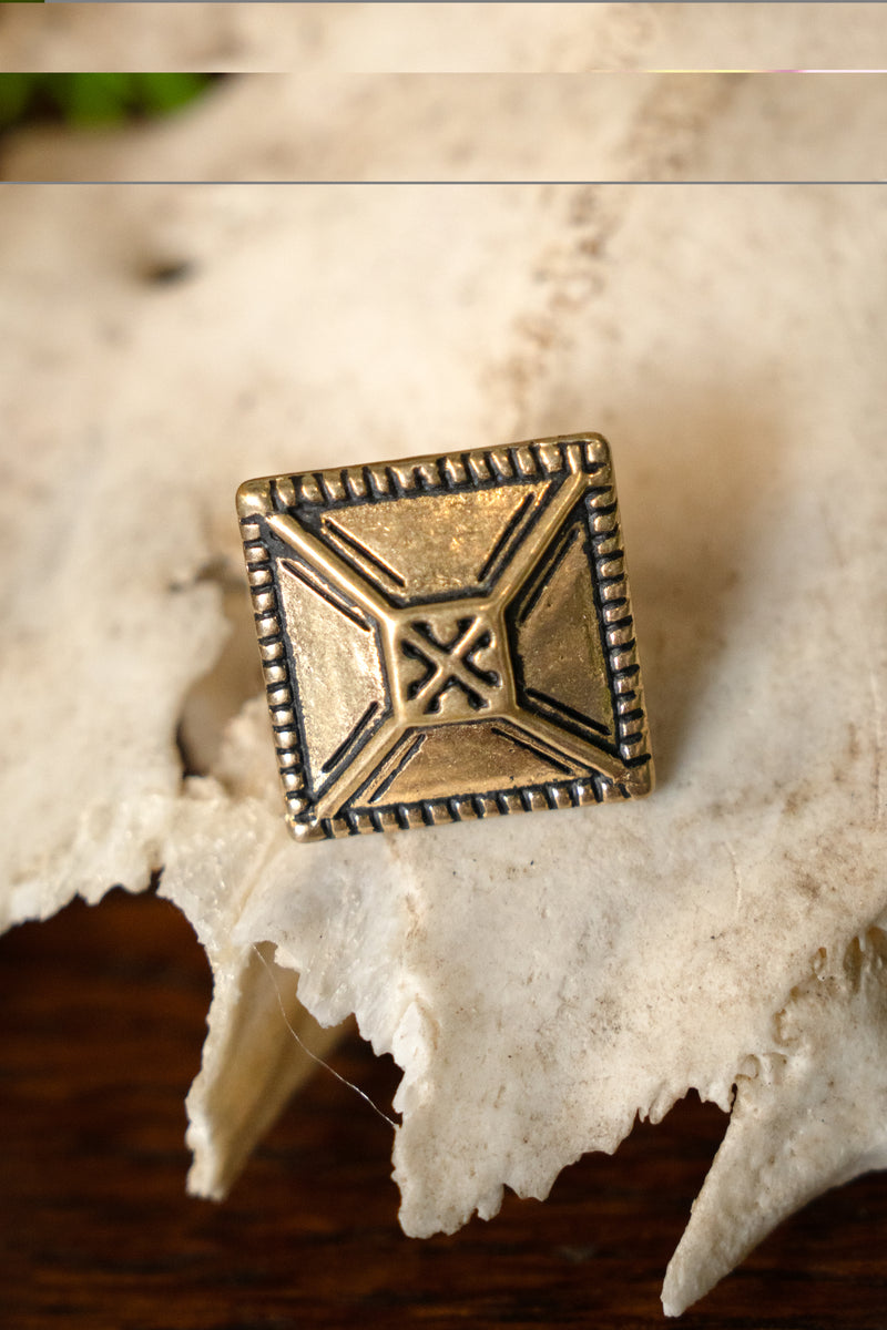 Piramida z XIV -wiecznym paskiem