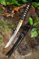 John Lee Aikuchi tanto, scherp