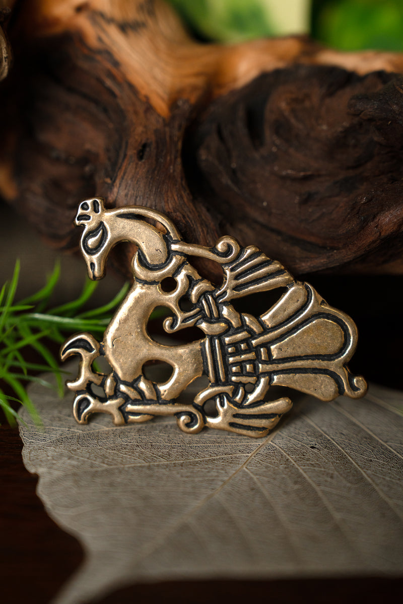 Broche de pavo real vikingo, bronce 