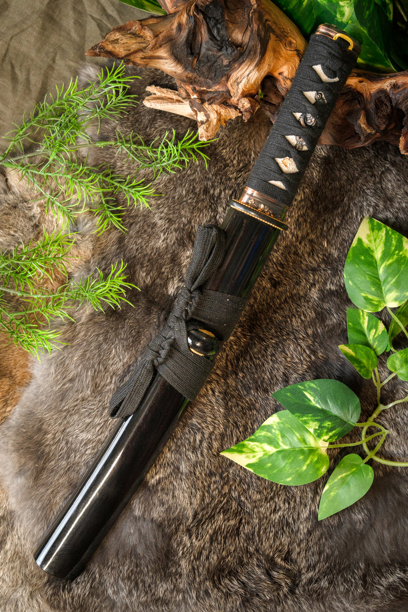 John Lee złoty kwiat tanto, ostry 