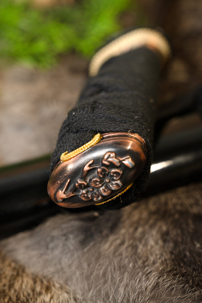 John Lee złoty kwiat tanto, ostry 