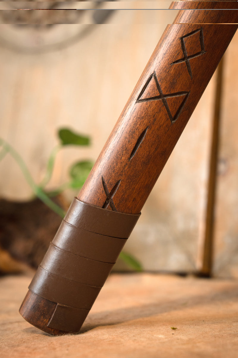 Huskarl skeggox met runen, type B, semi-scherp