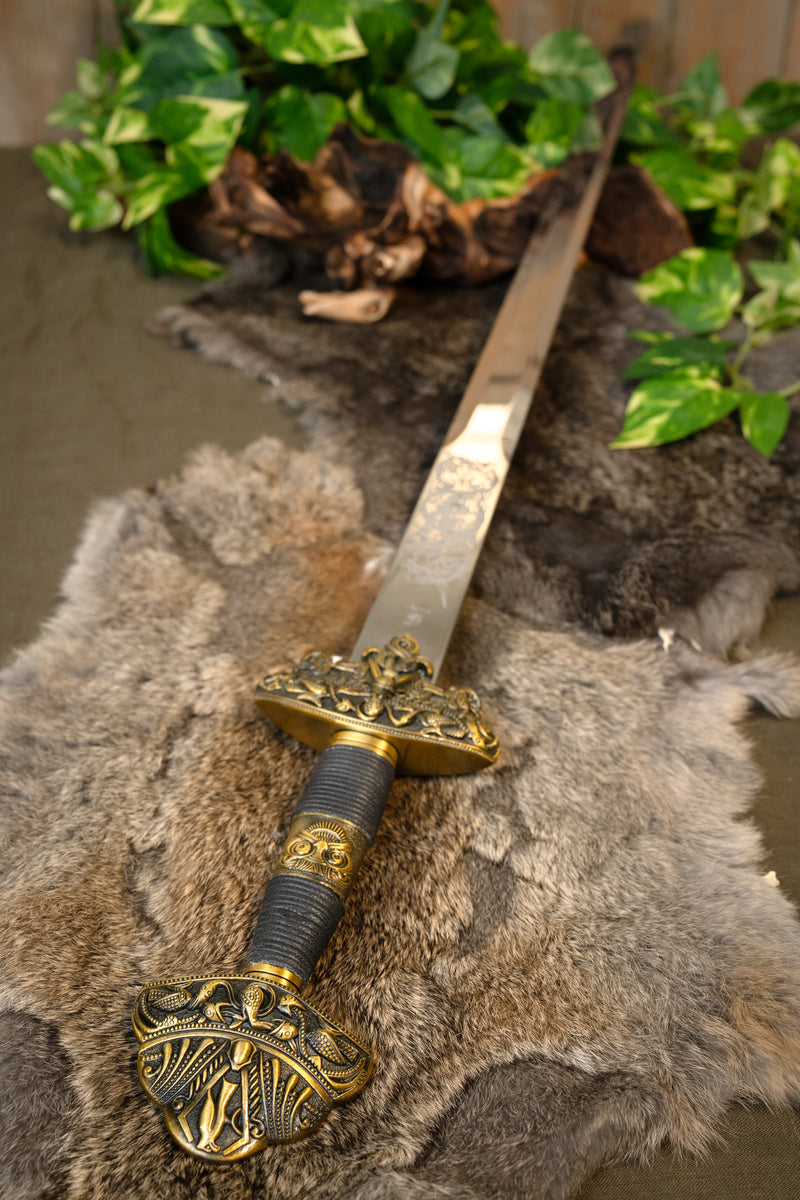 Dybekzwaard, semi-scherp